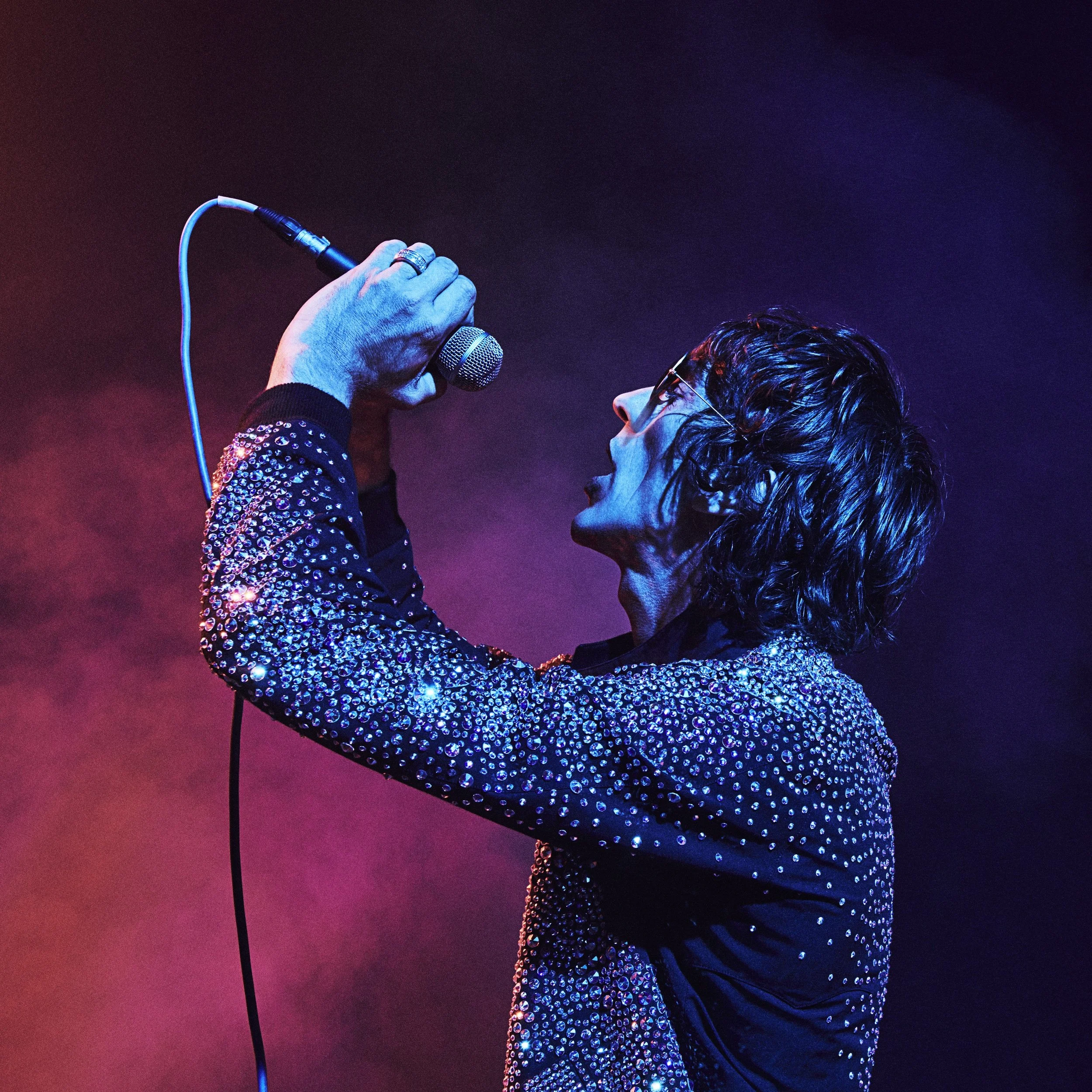 Richard Ashcroft unveils new single 